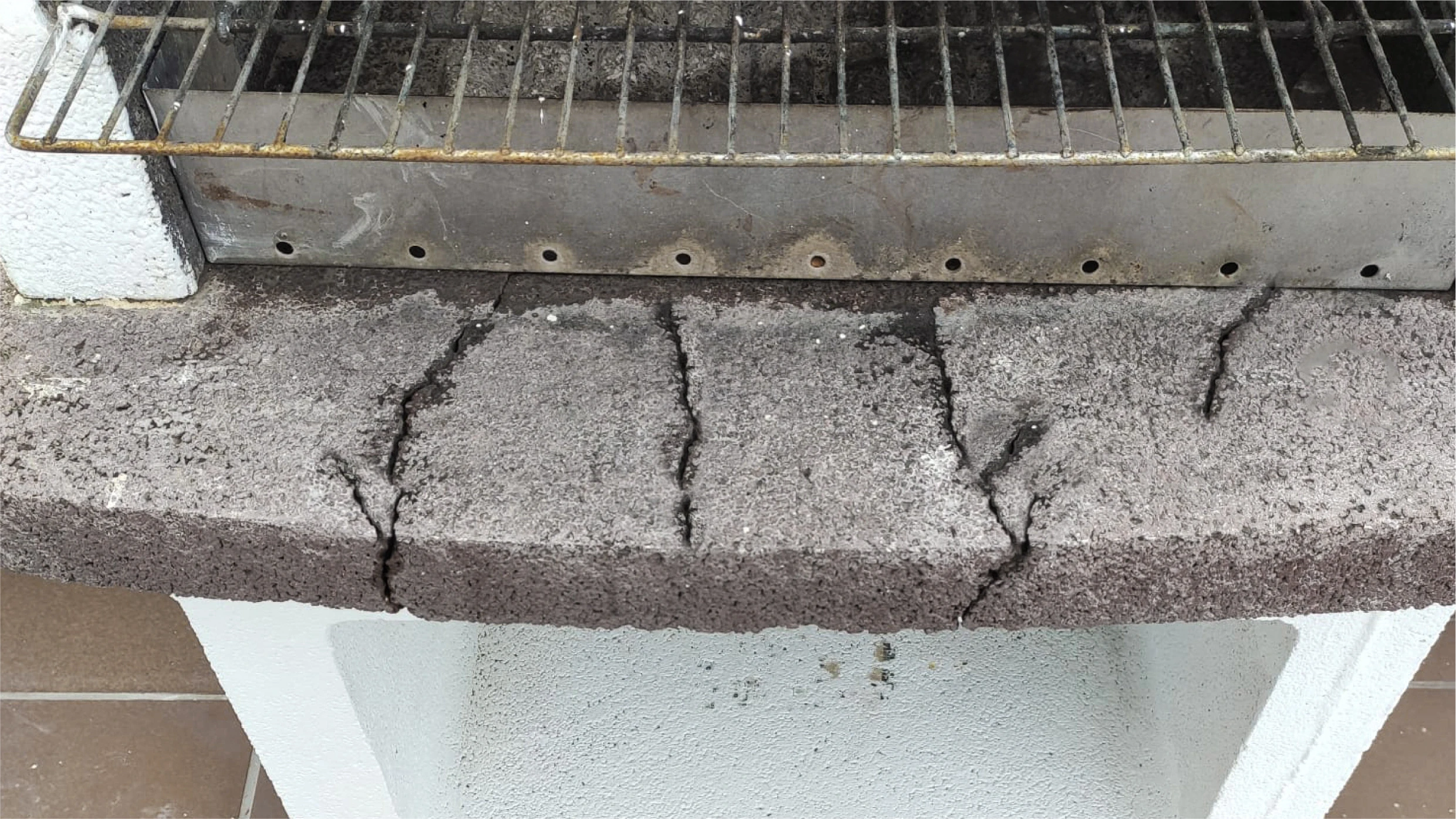 cracked granite worktop