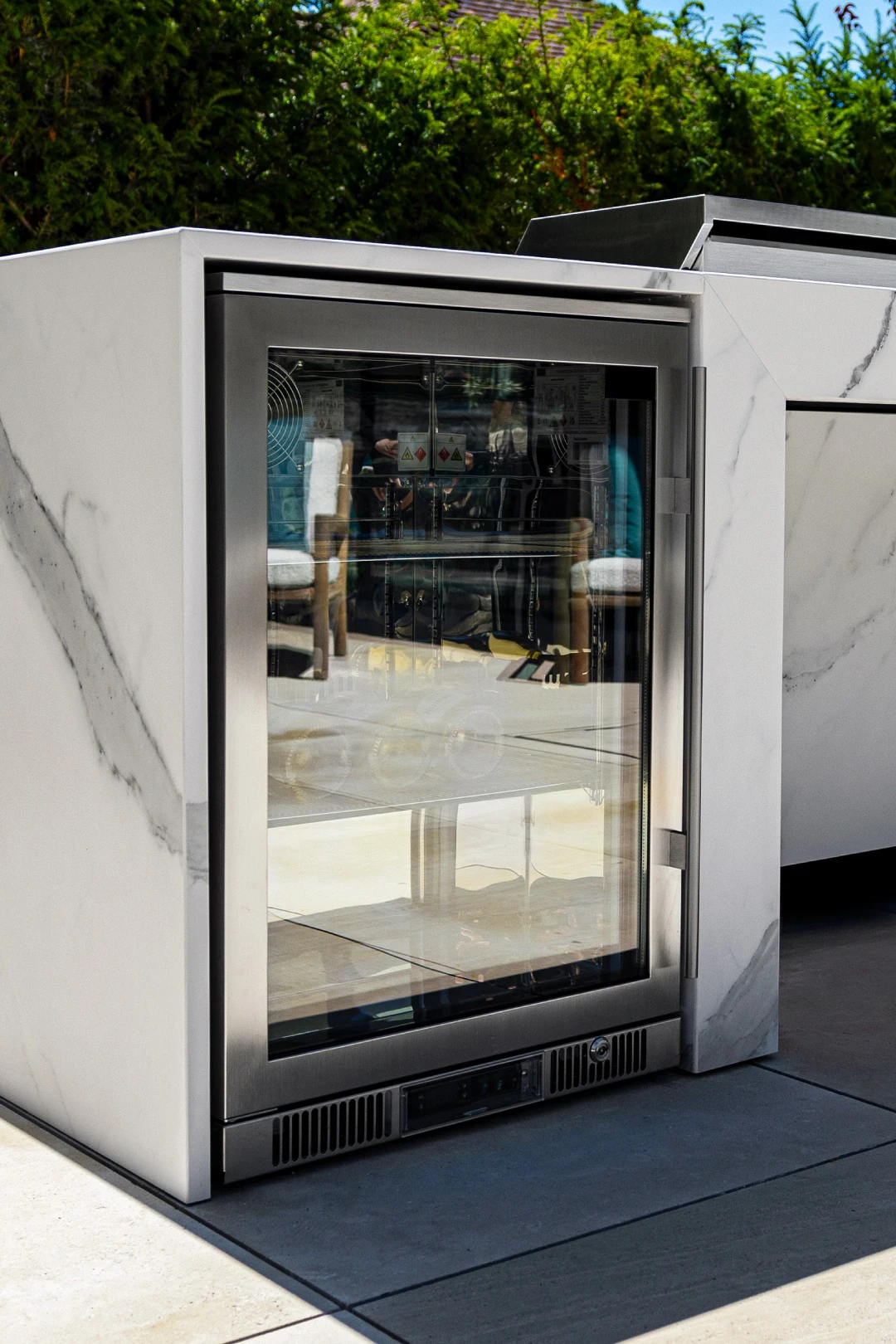 outdoor kitchen refrigerator