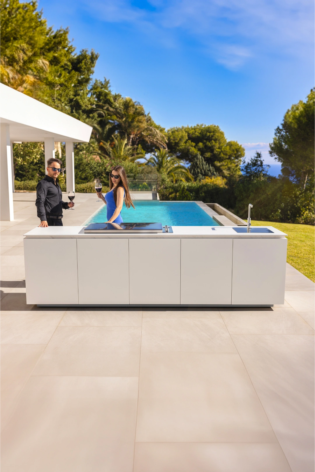 The Best Modern Outdoor Kitchens Designs 9