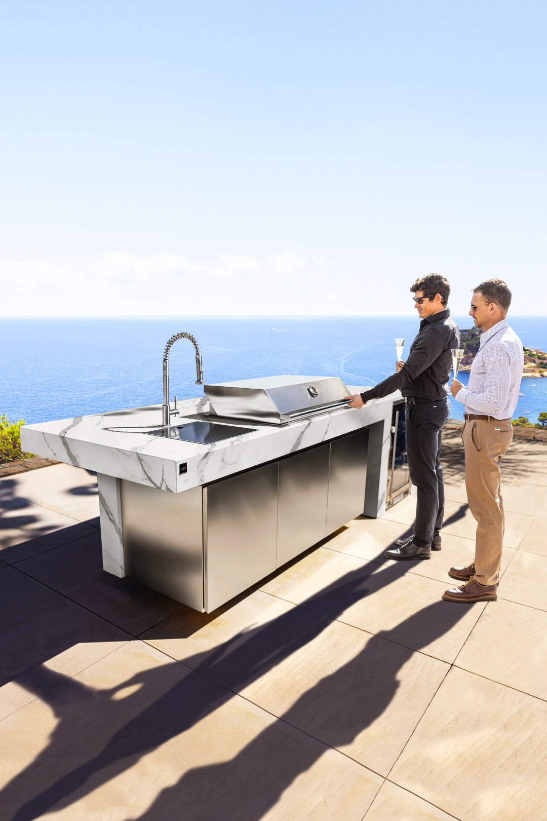 The Latest Outdoor Kitchen Trends for 2024 1