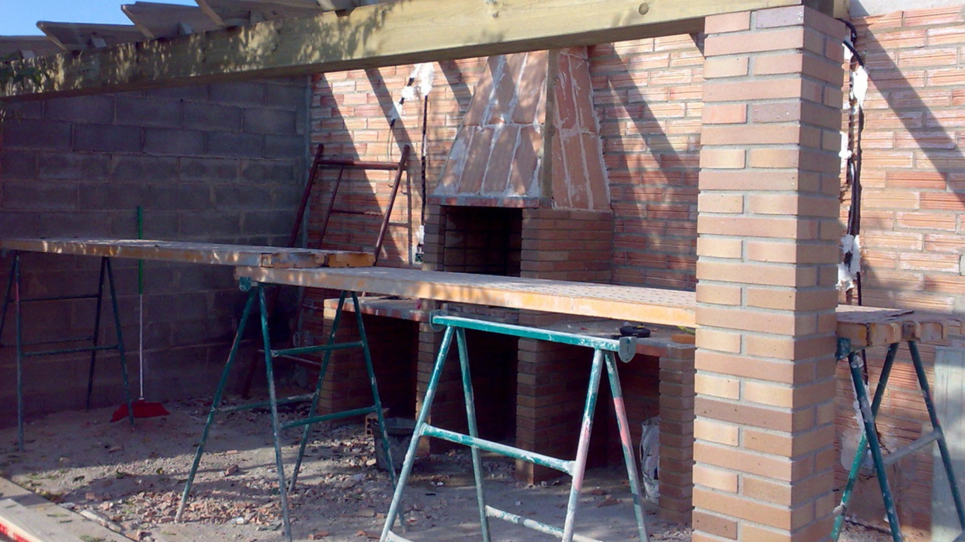 concrete outdoor kitchen