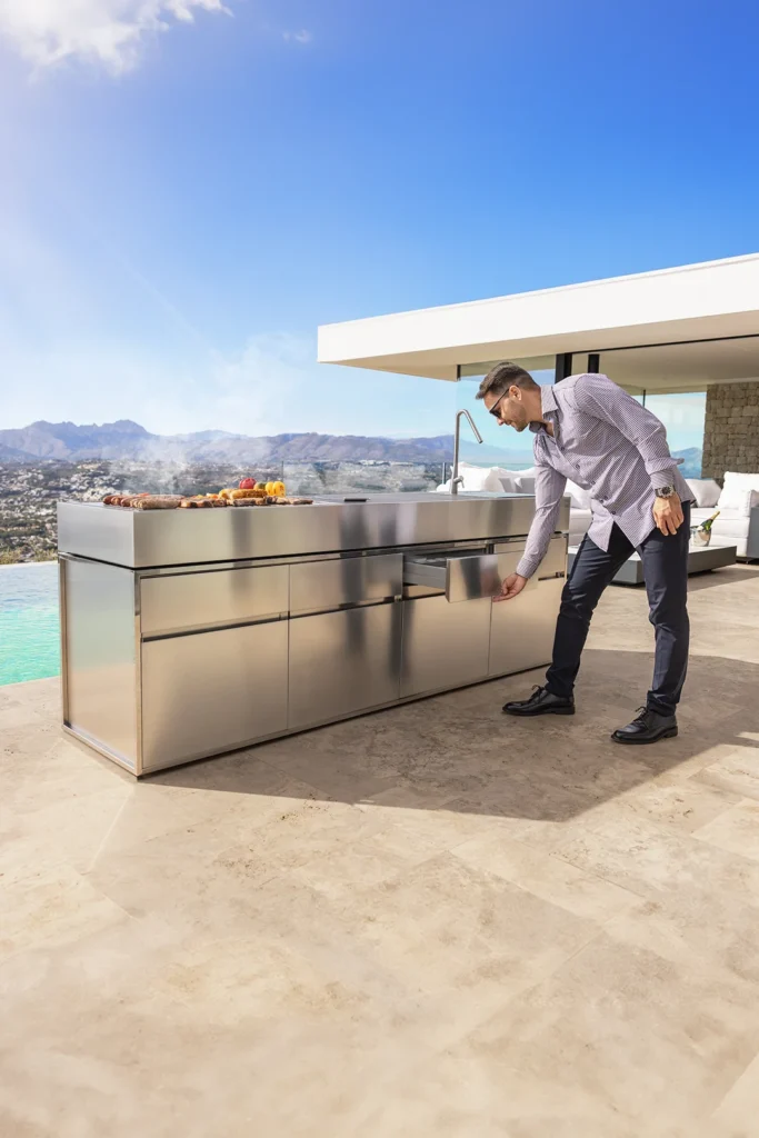 modular outdoor kitchen