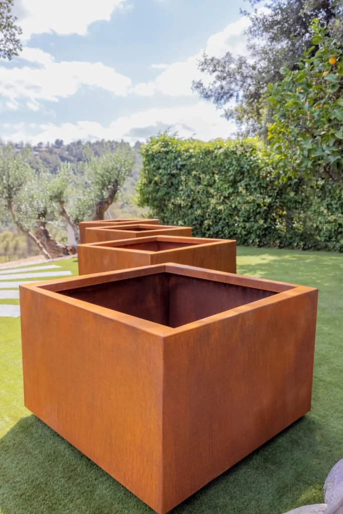 outdoor tall square planters