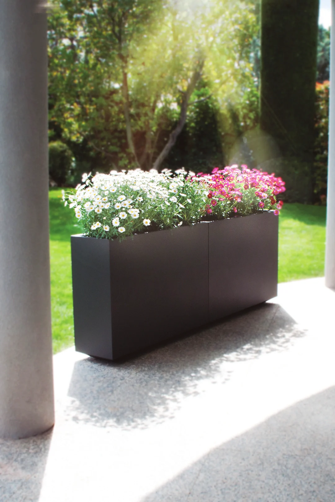 tall contemporary outdoor planters